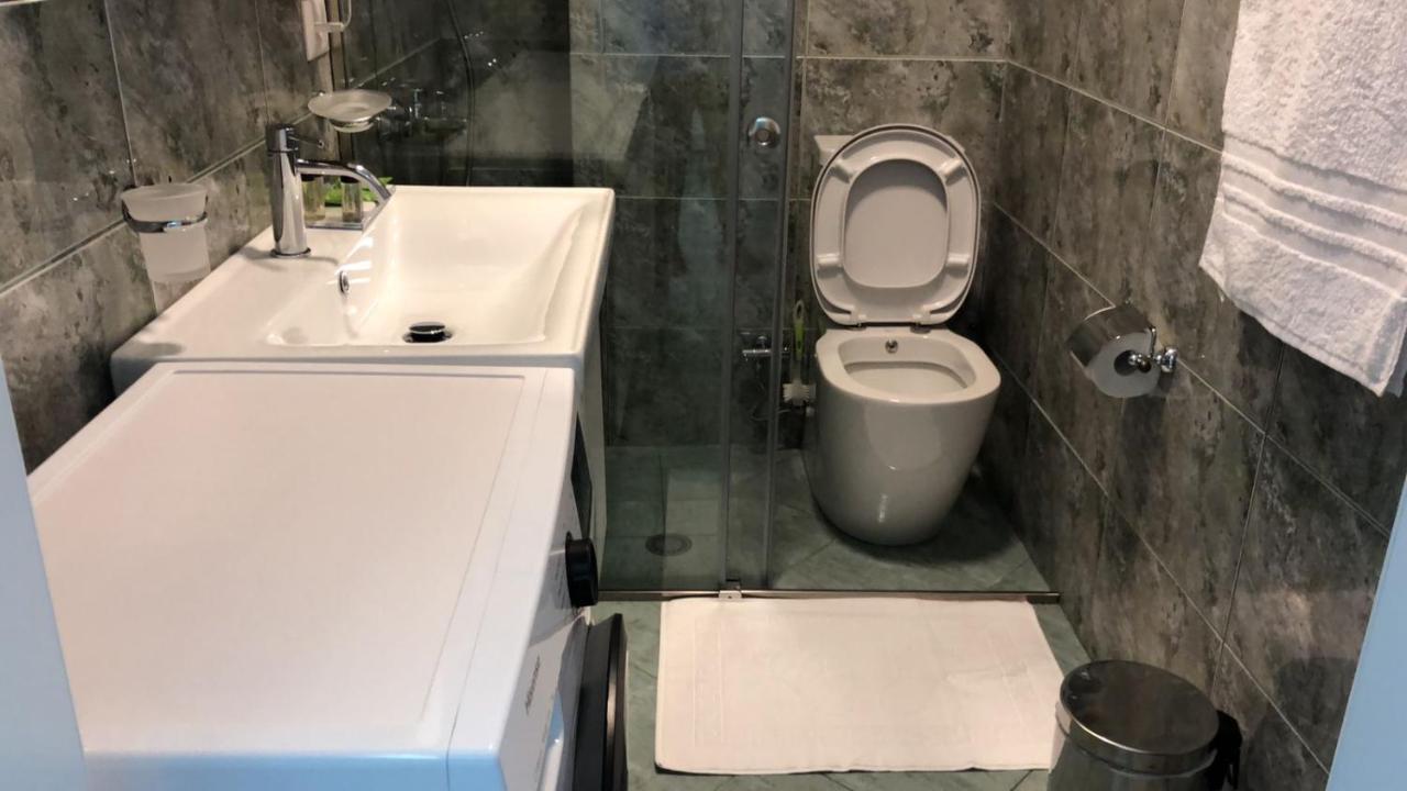 Comfort Apartment In City Center Тирана Екстериор снимка